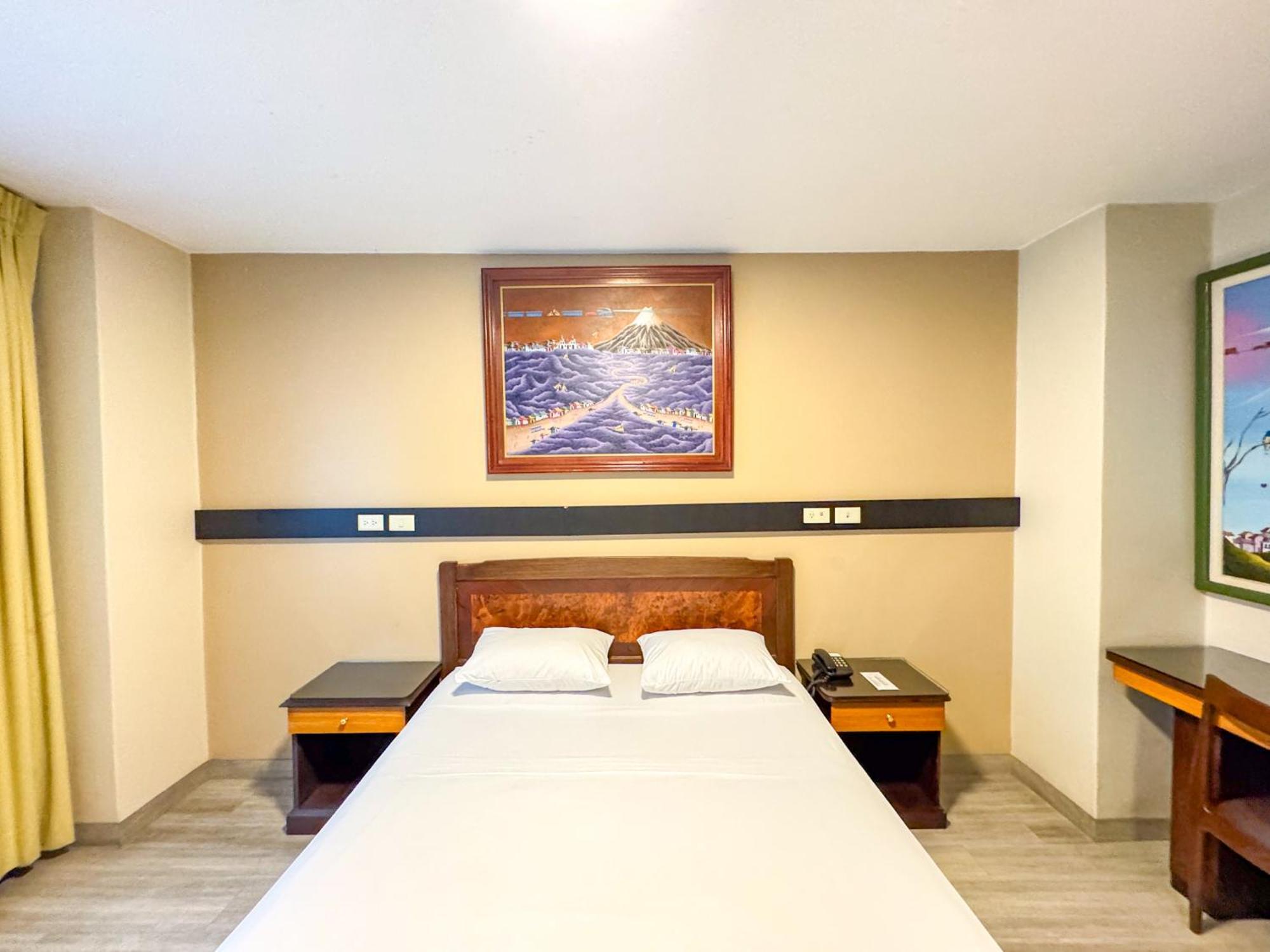 Gh Alexander Hotel Guayaquil Esterno foto