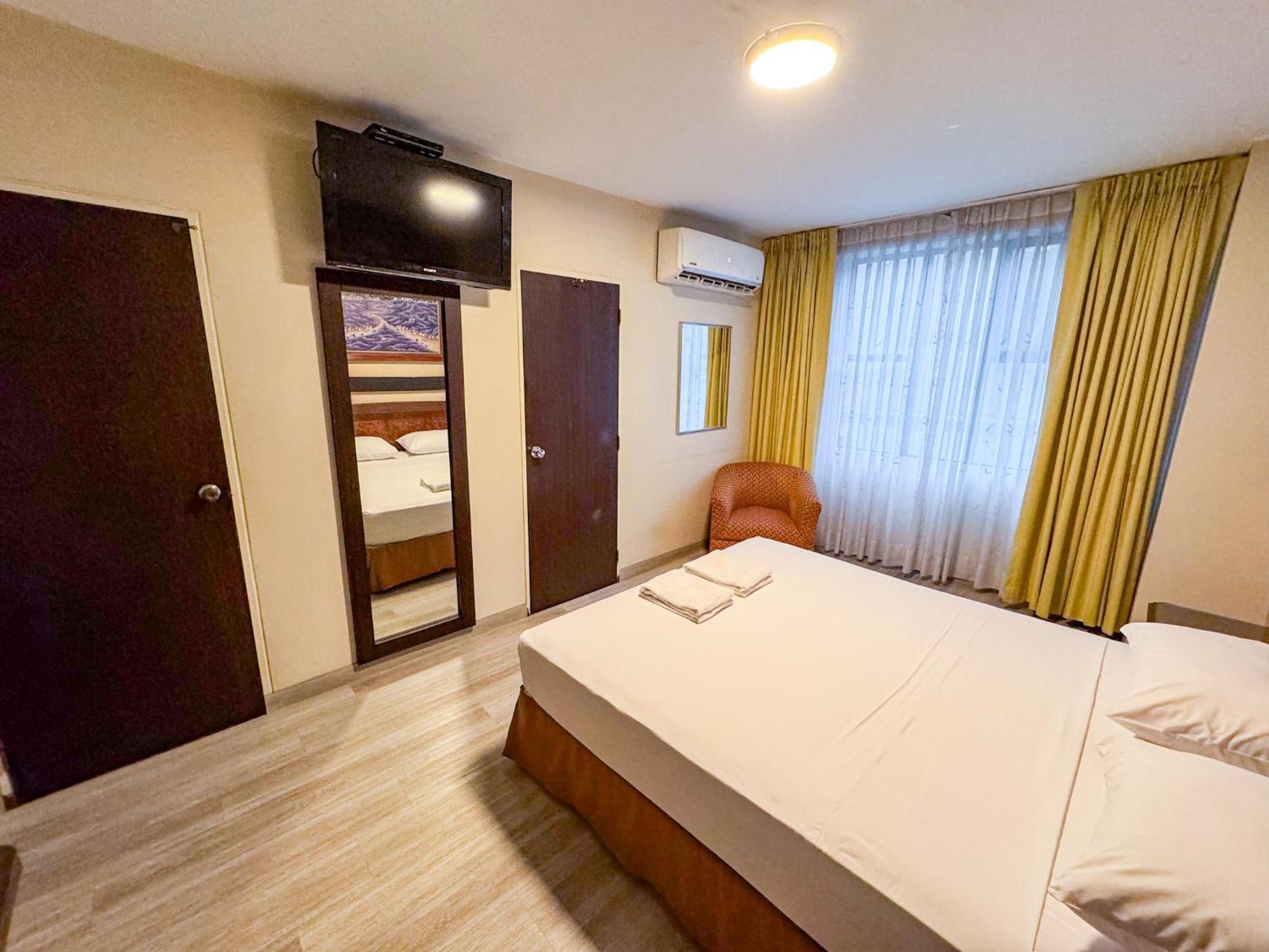 Gh Alexander Hotel Guayaquil Esterno foto